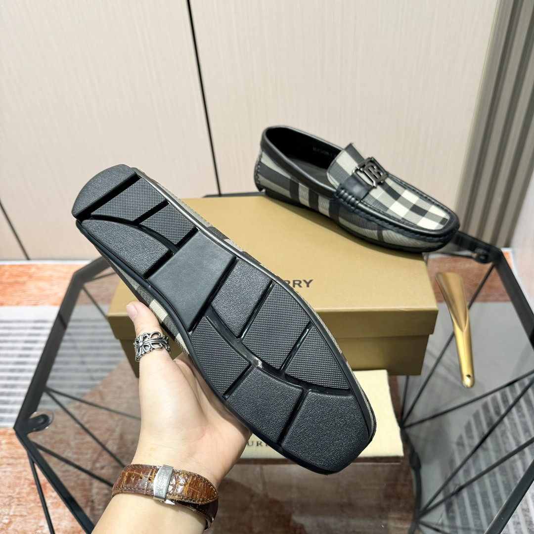 UA Bv*b*rry Check Loafers