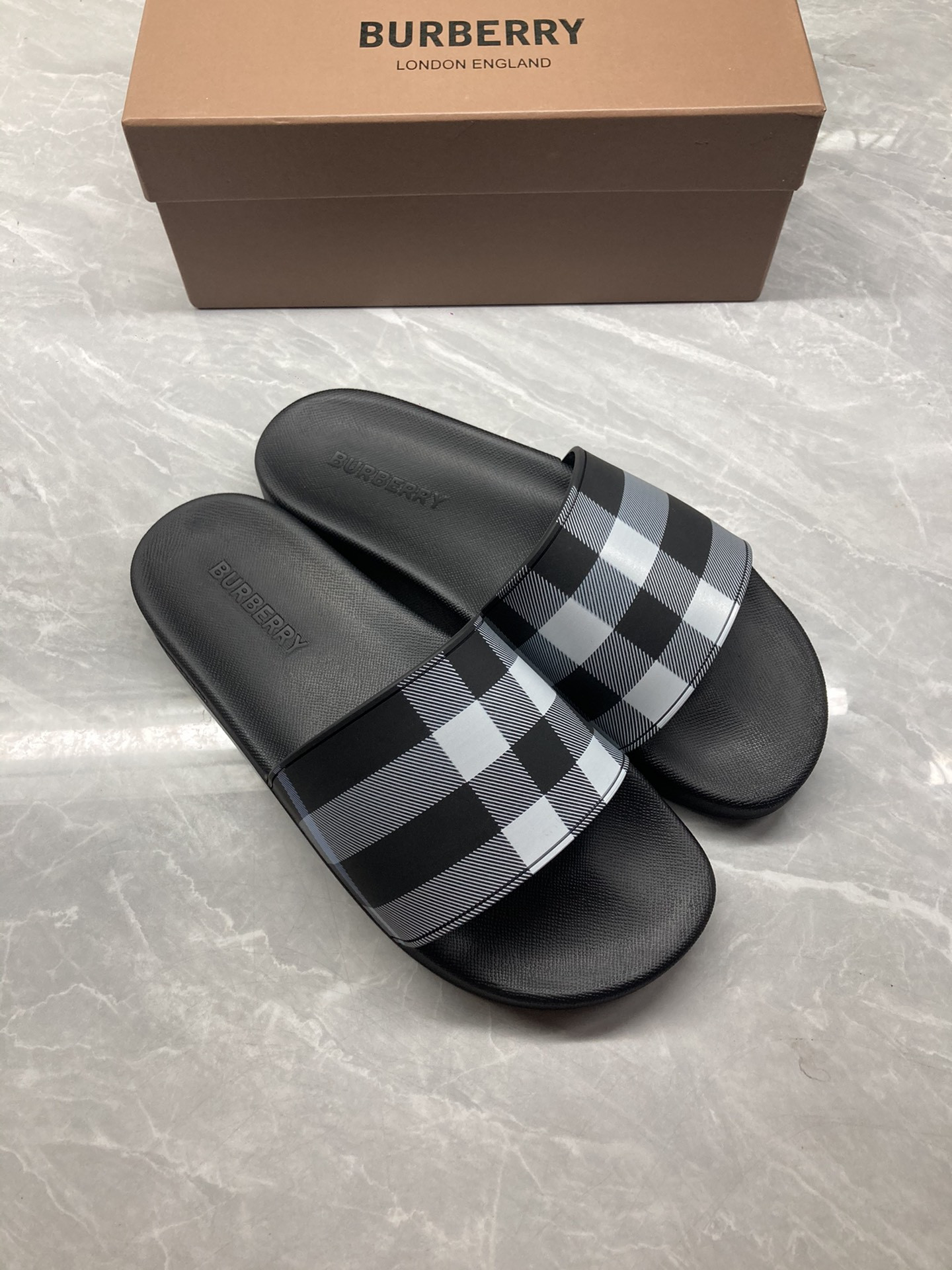 Bv*b*rry Check Slides