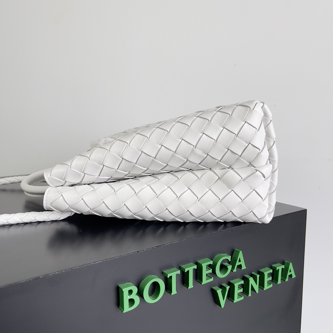 B0tt*ga Ven*ta Medium Andiamo 32x25x11CM