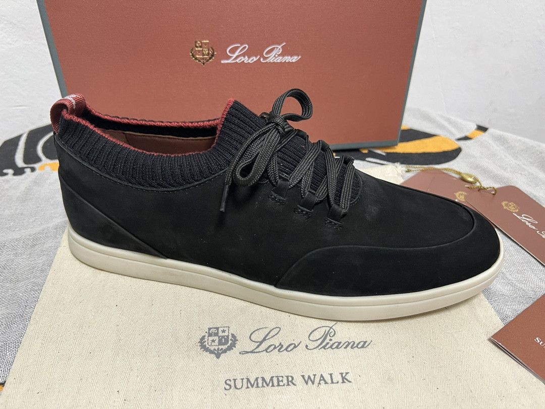 UA L0r0 P1ana Soho Walk Sneaker