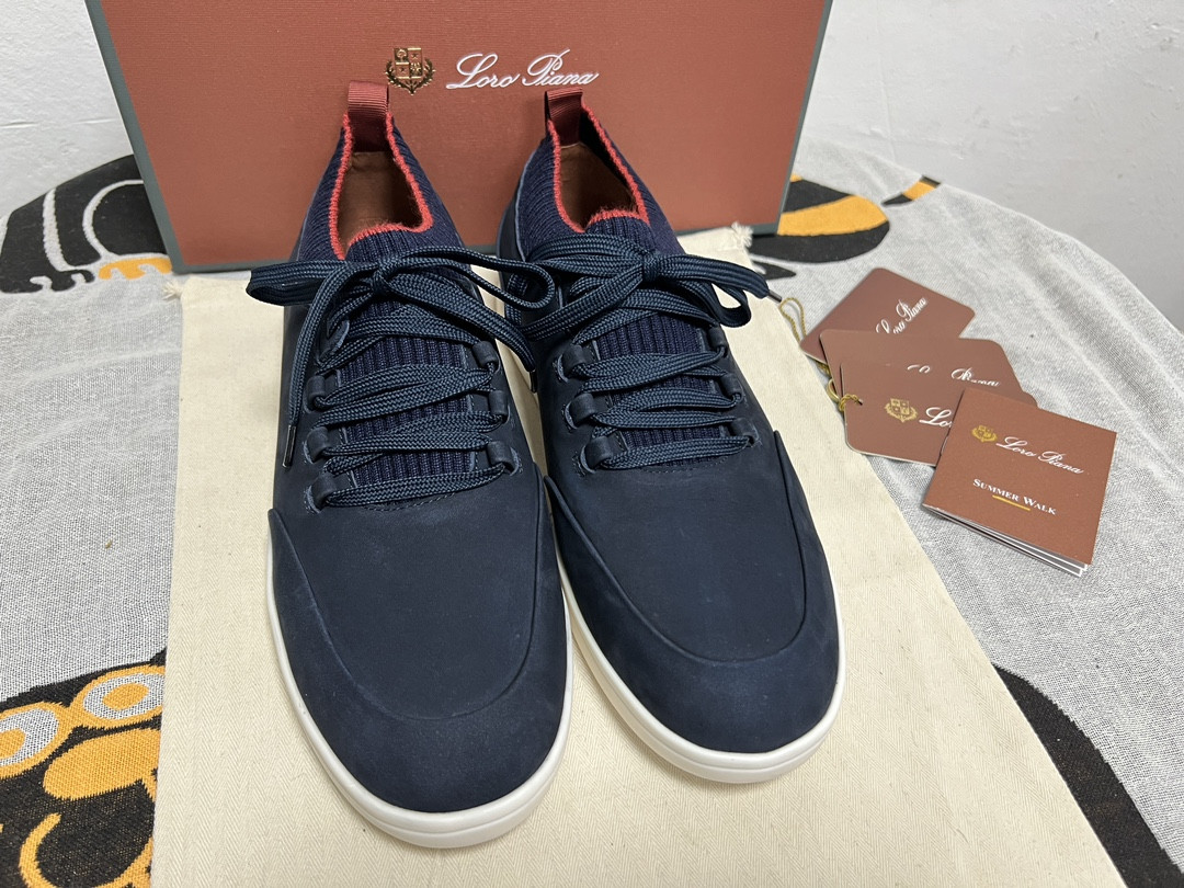 UA L0r0 P1ana Soho Walk Sneaker