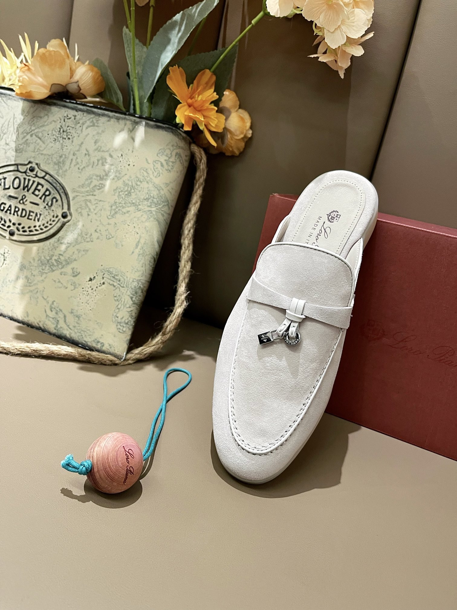 UA L0r0 P1ana Babouche Charms Walk Loafers