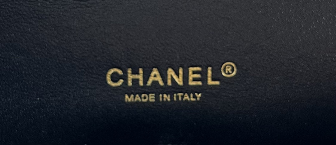 Ch**el Classic Flap Bag 25cm