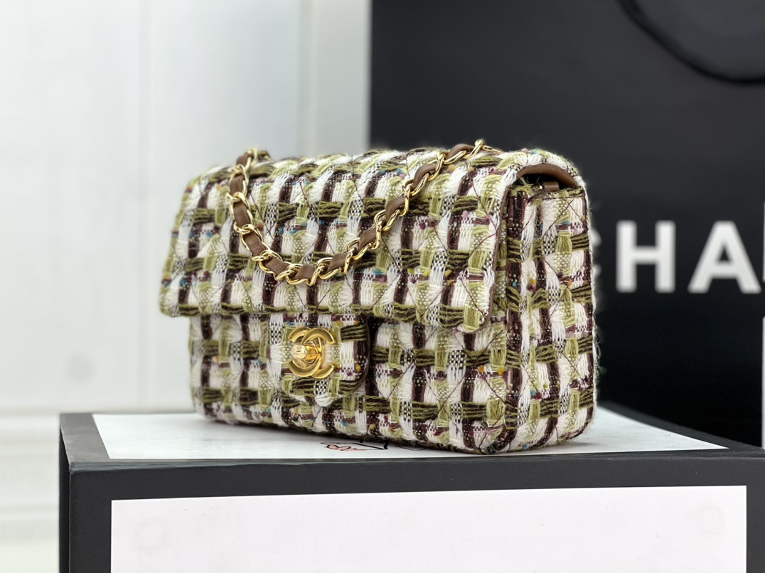 Ch**el Classic Flap Bag 20cm