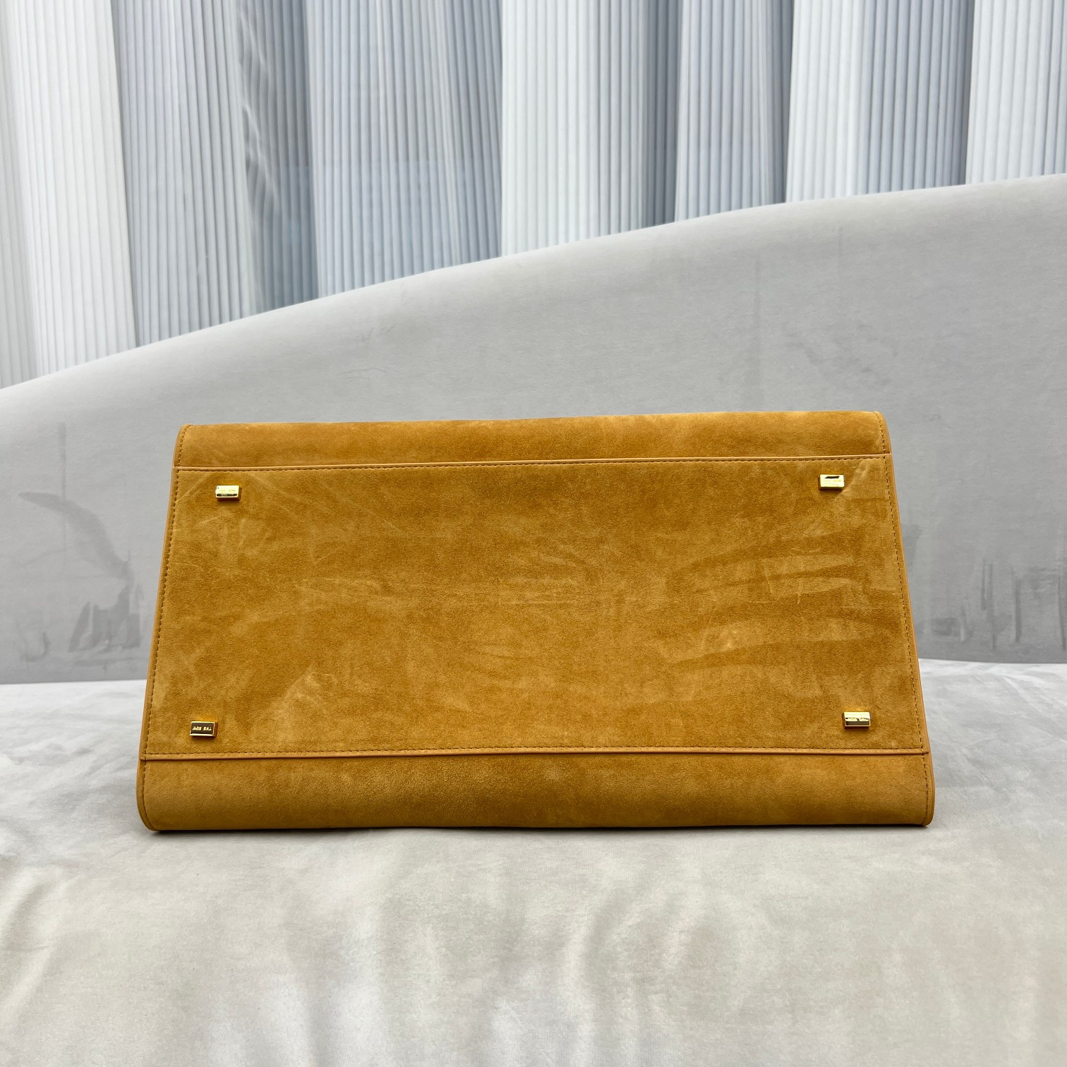 The R0w MARGAUX 15 38.5x16x30cm