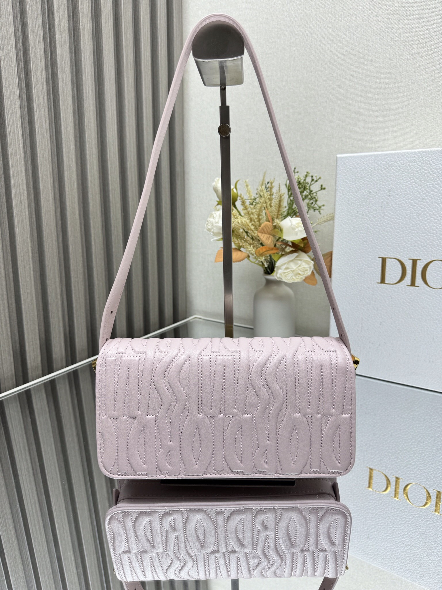 D10r Miss D10r flap bag 22 x 11 x 6 cm