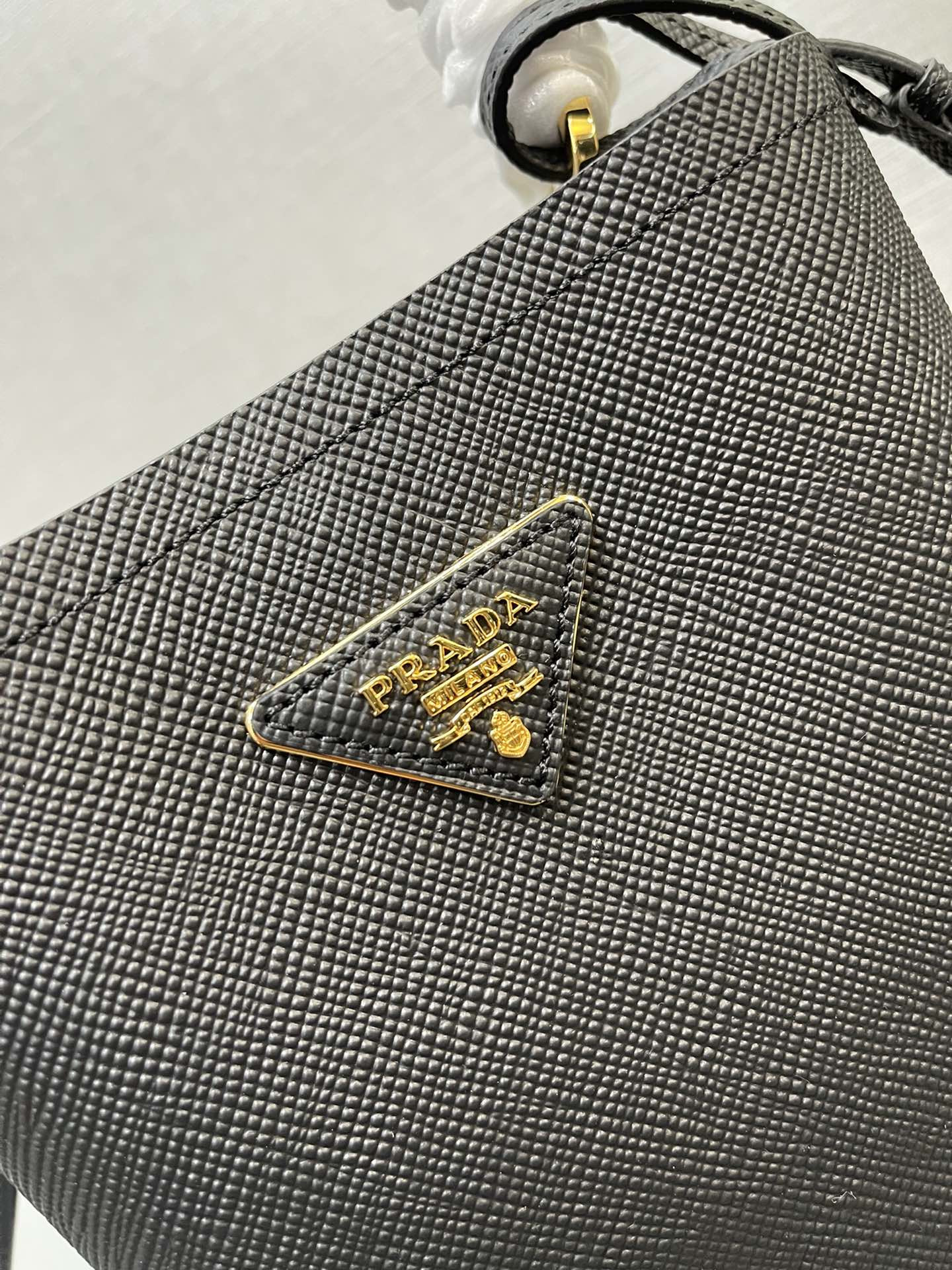 Pra*a Small Saffiano Leather Pra*a Panier Bag 18x17x10.5cm
