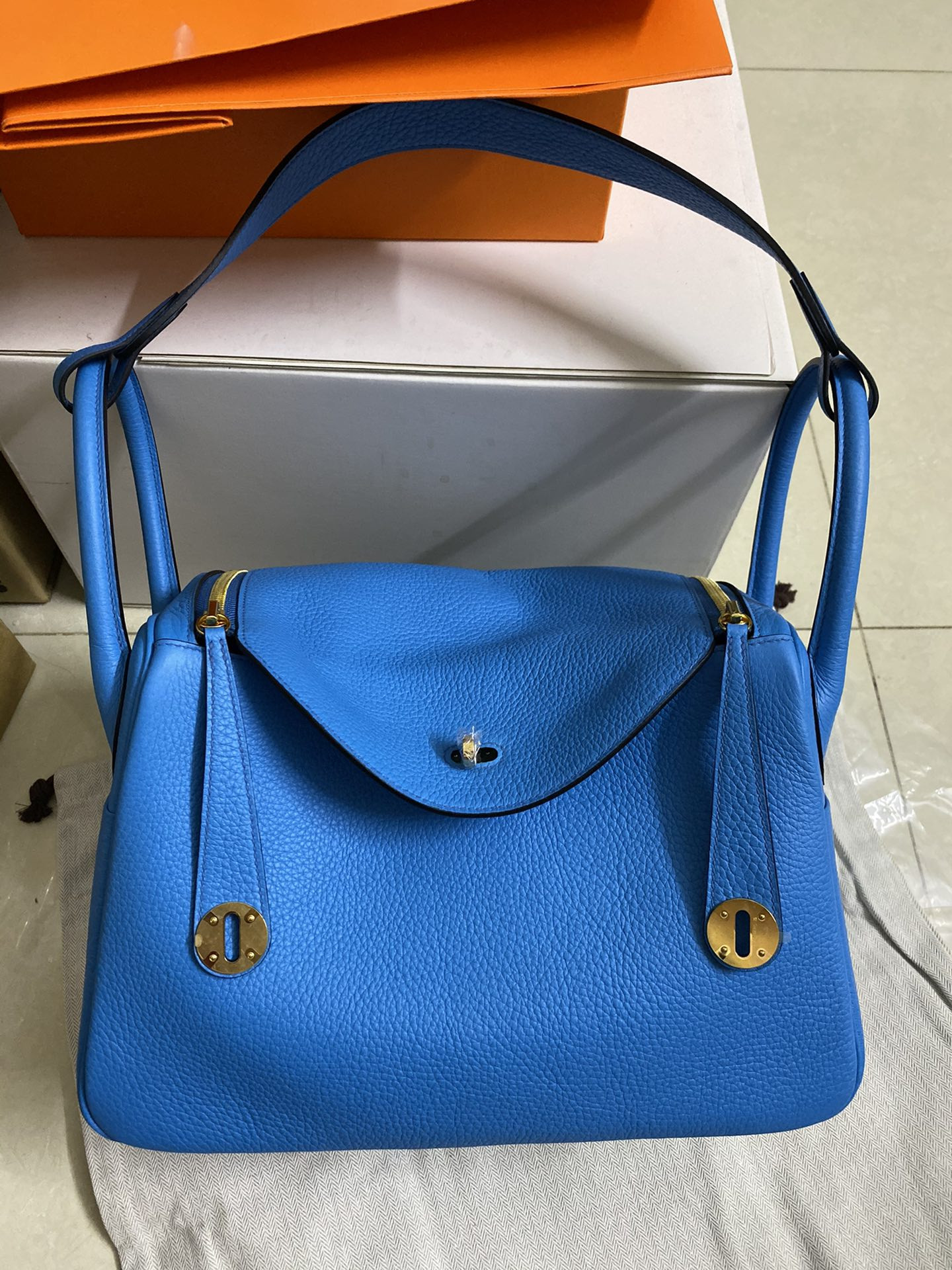 H**me5 Lindy 30cm