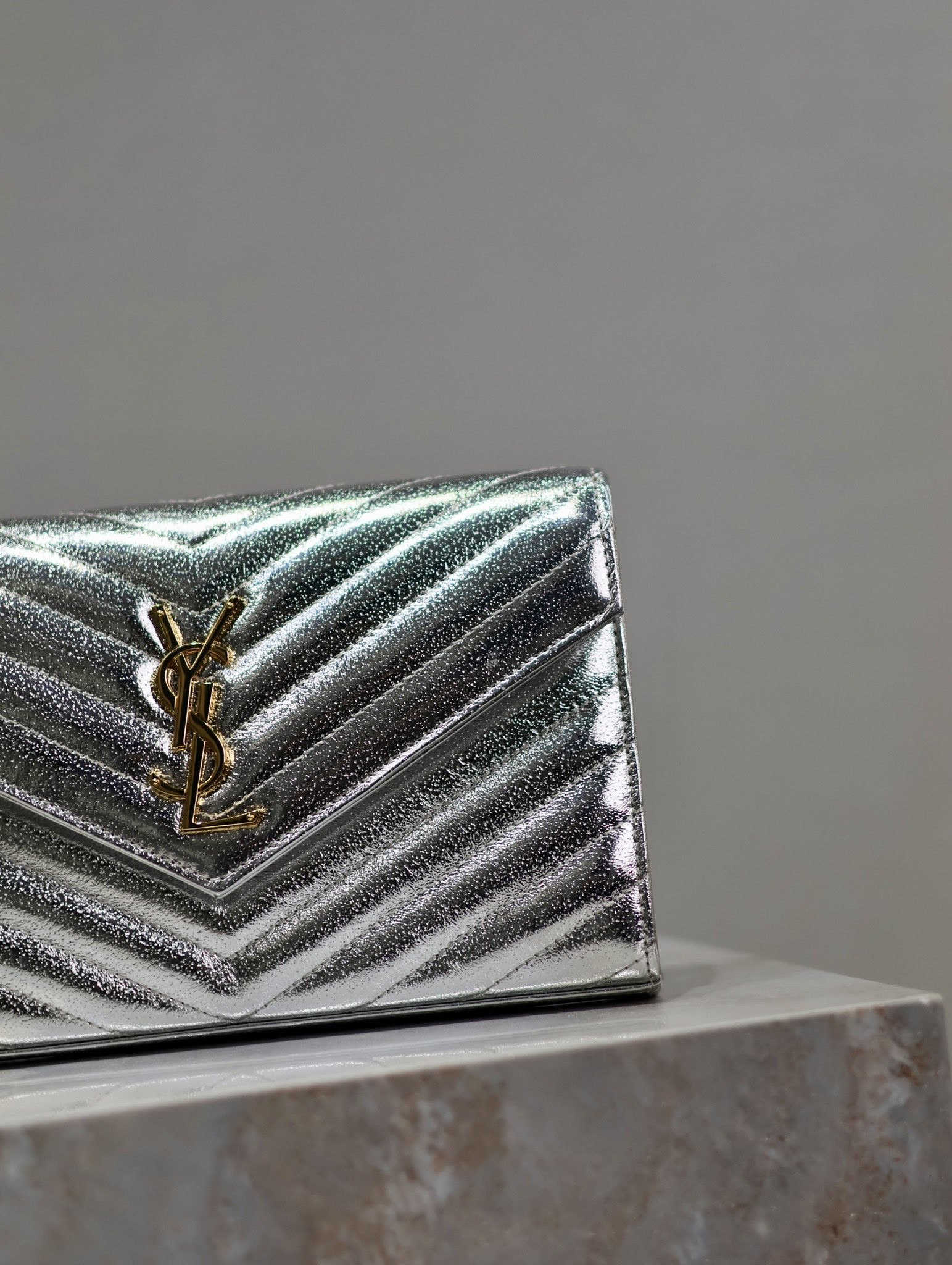 Y51 Cassandra Monogram Classic Chain Wallet  22.5 x 14 x 4cm