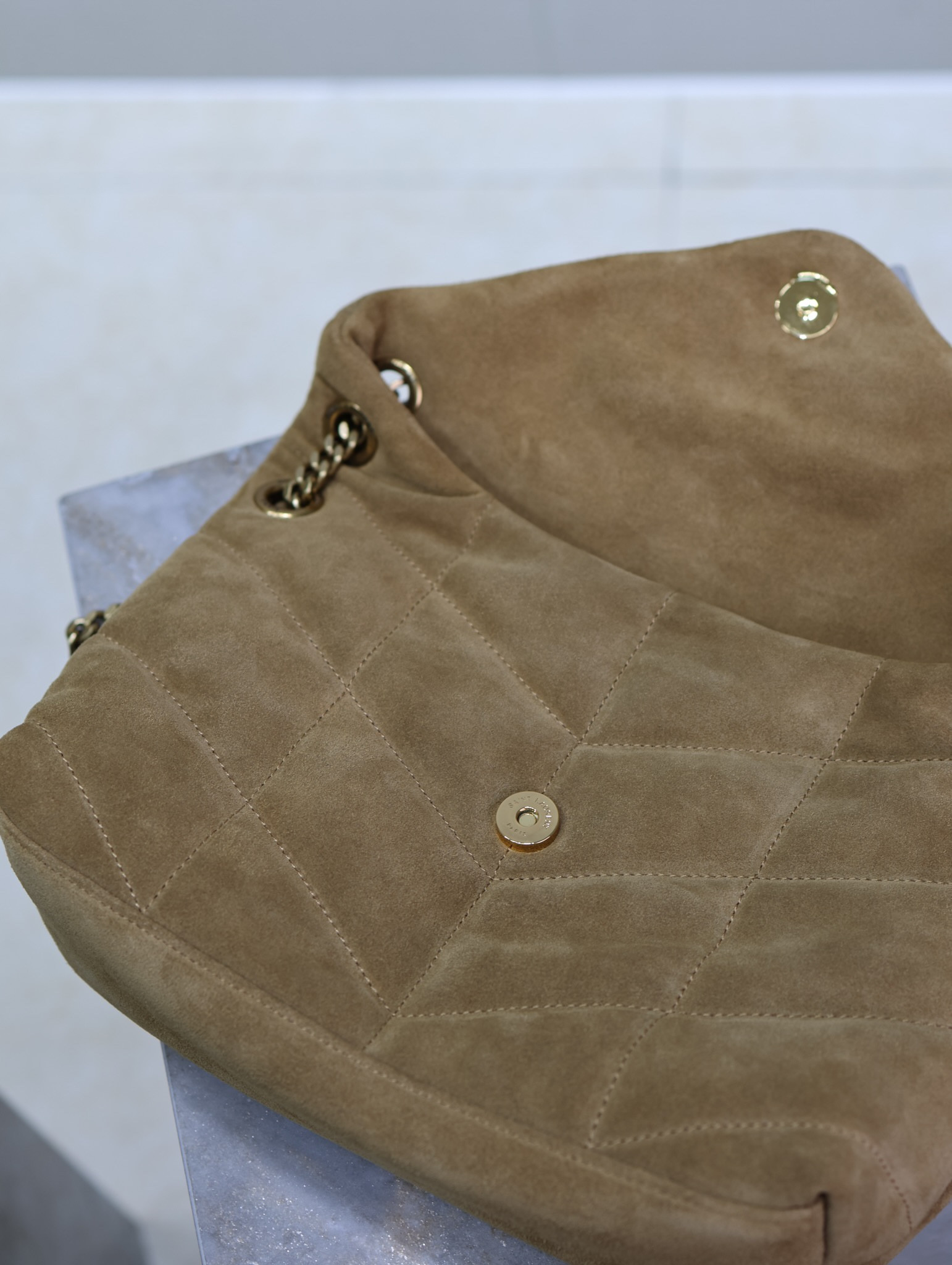 Y51 Loulou Small Puffer (Suede)  29 x 17 x 11cm