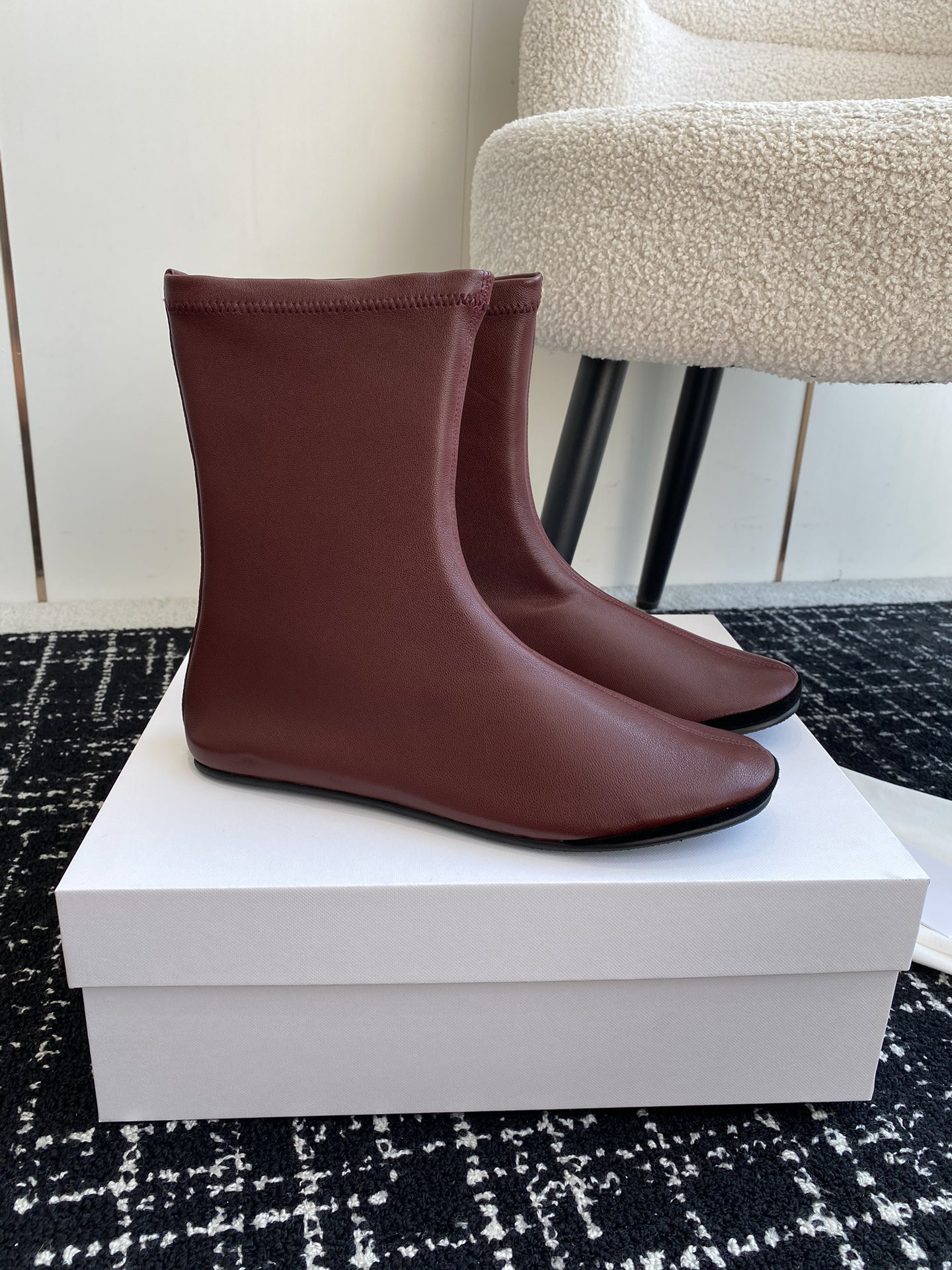 UA The R0w Boot