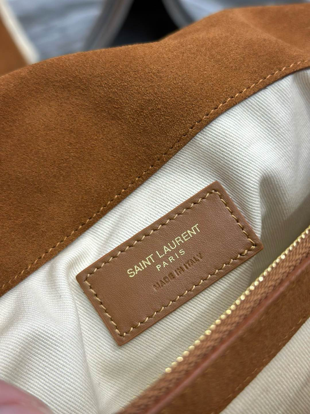 Y51 Jamie Large in Suede and Shearling 38×26×12cm