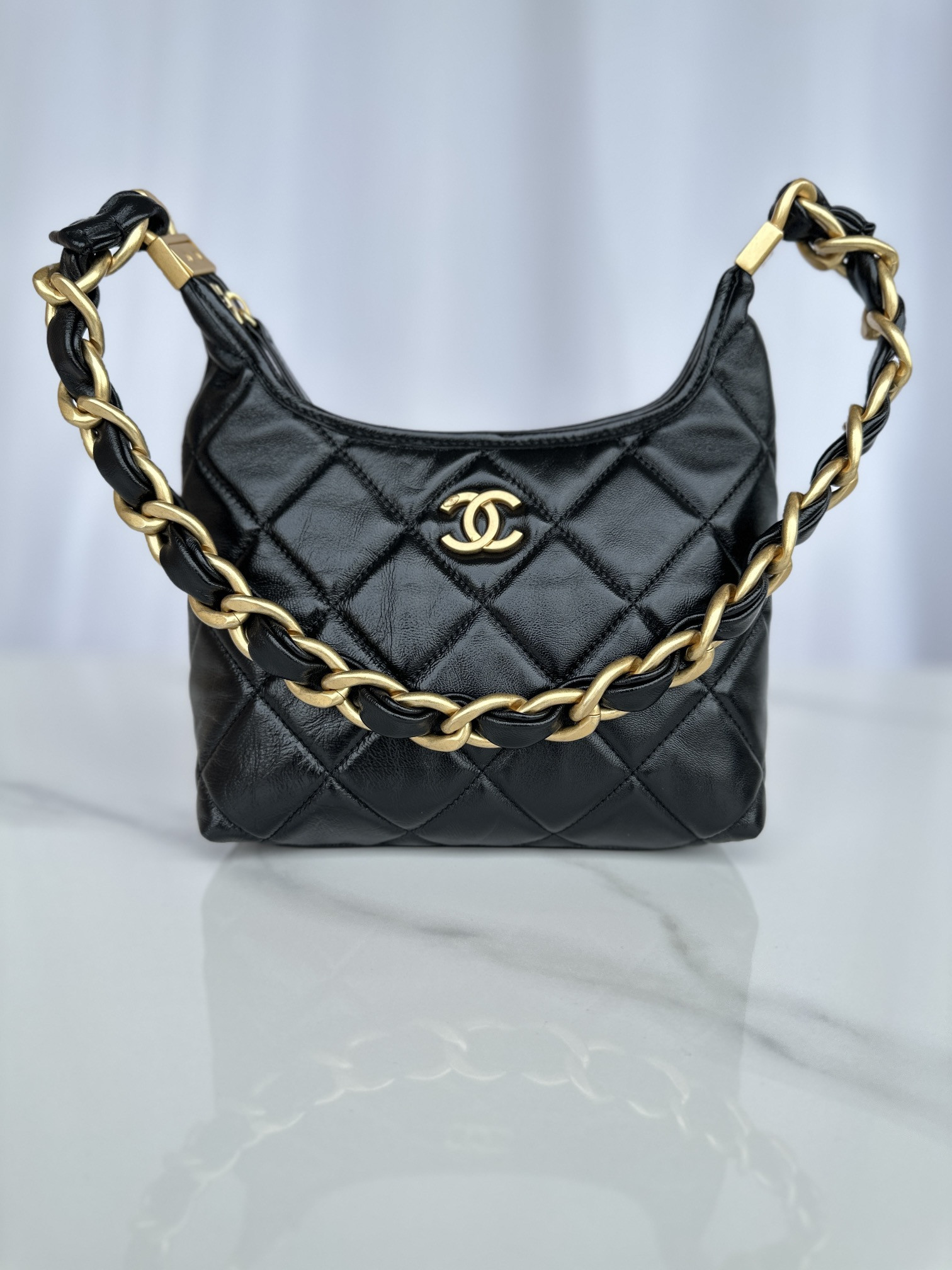 Ch**el Hobo Handbag 22×22×9cm