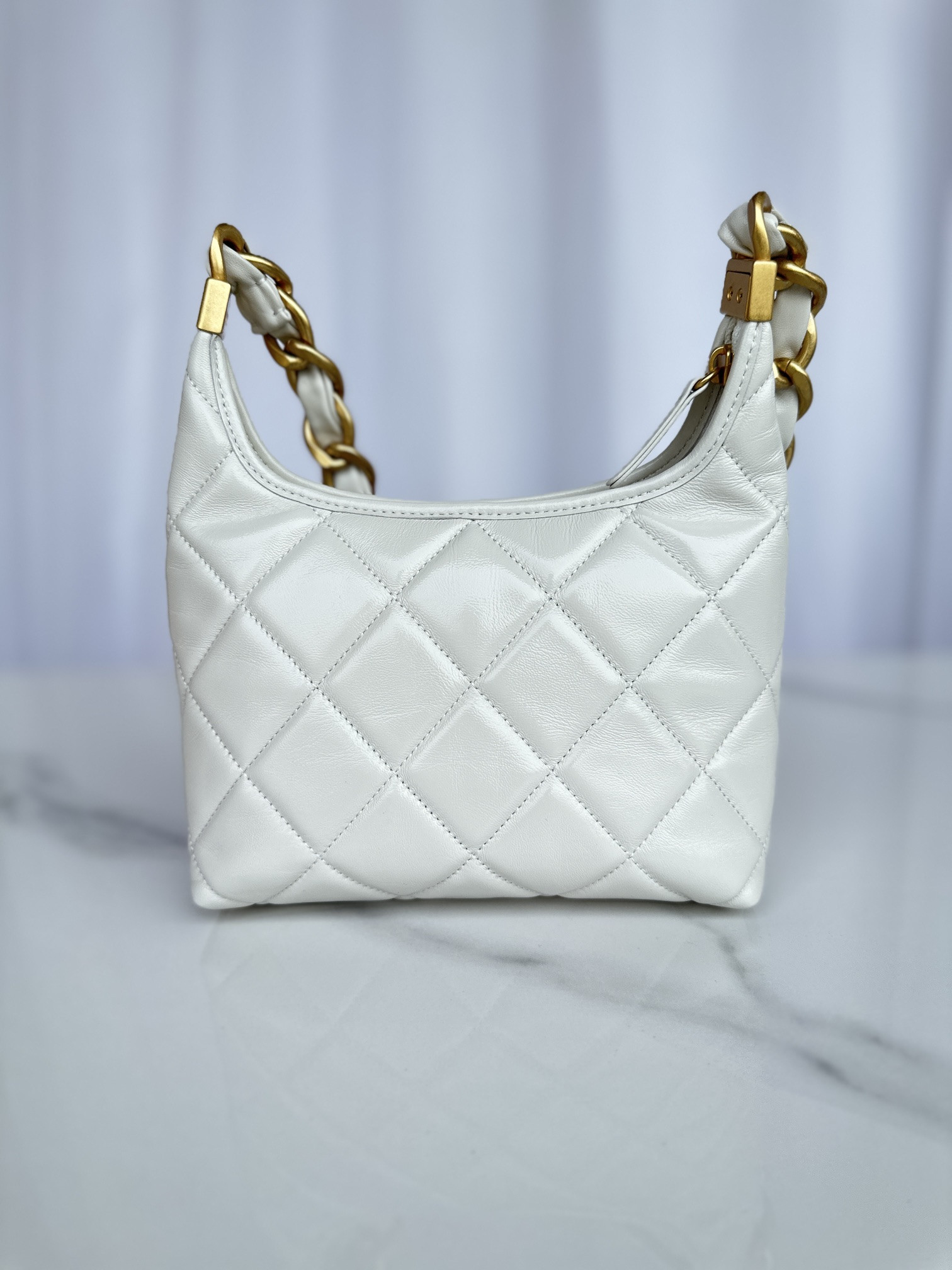 Ch**el Hobo Handbag 22×22×9cm