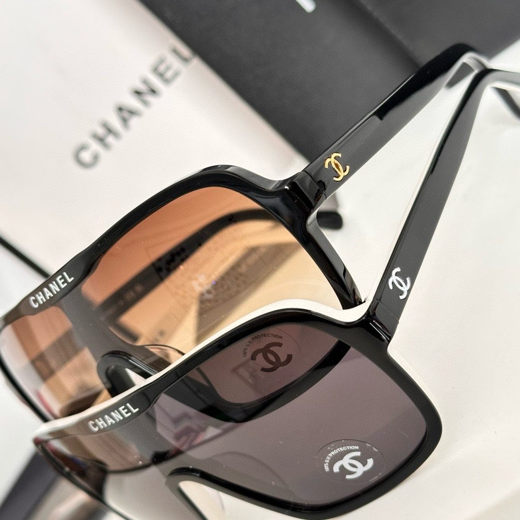 Ch**el Glasses CH9158