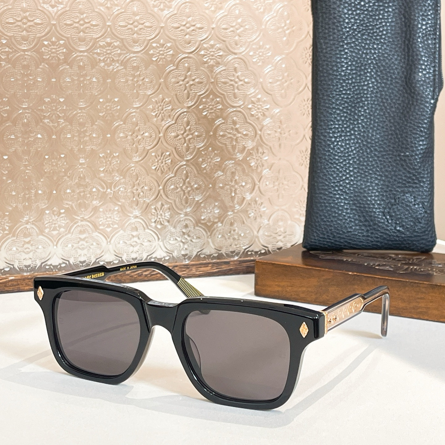 Ch*0me He**ts Glasses AMBIDIXTROUS 52-19-150