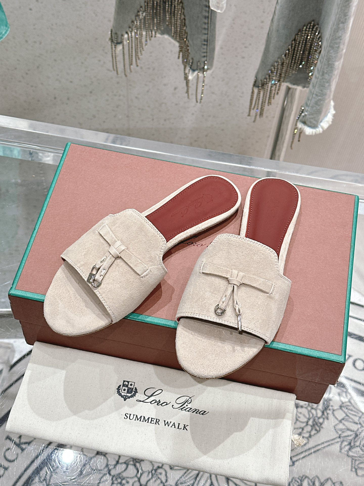 UA L0r0 P1ana Summer Charms Sandal