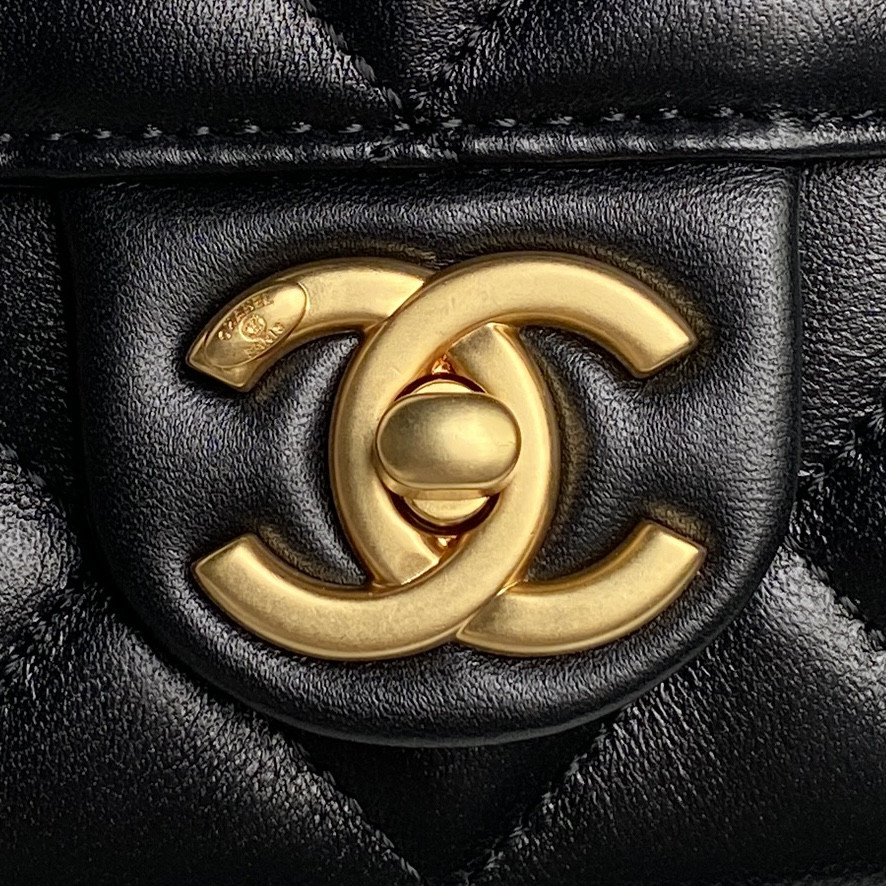 Ch**el 25P Bag AS5390 17.5×25×7cm
