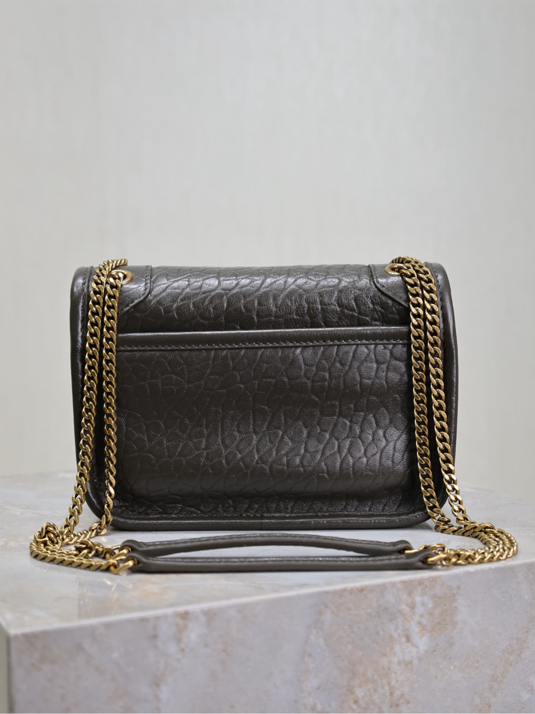 Y51 niki in grained lambskin 828736 22x16.5x12cm