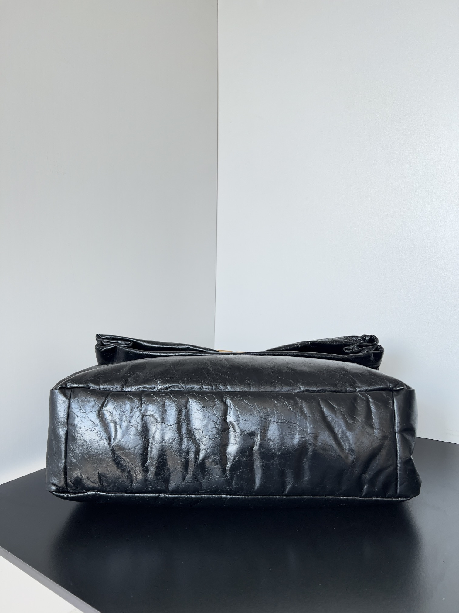 Ba1en*iaga Monaco Chain Bag Large 43.5x32x23cm