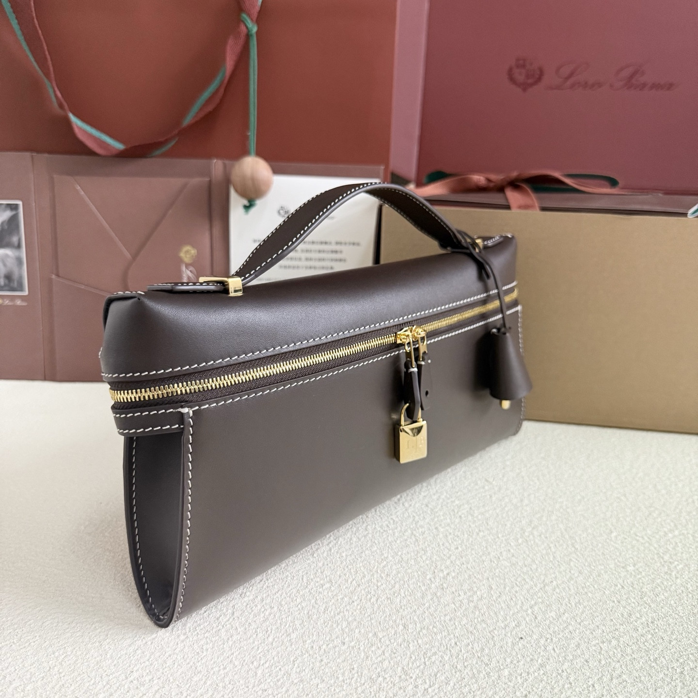 L0r0 P1ana Extra Clutch L29 29x14x3cm