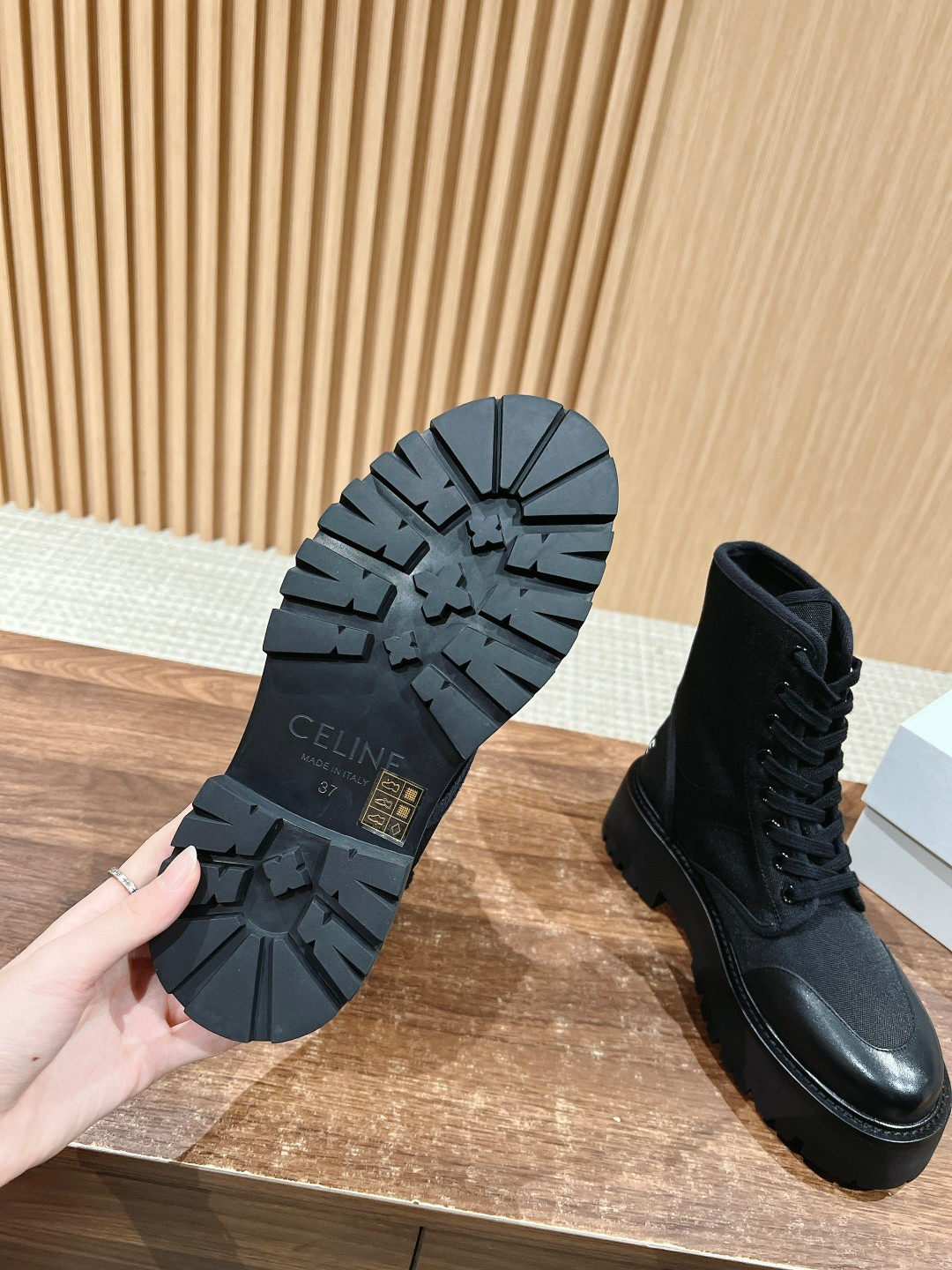 UA Ce1i*e Bulky Laced UP Boot in Nylon and Shiny Bull 4.5cm Heel