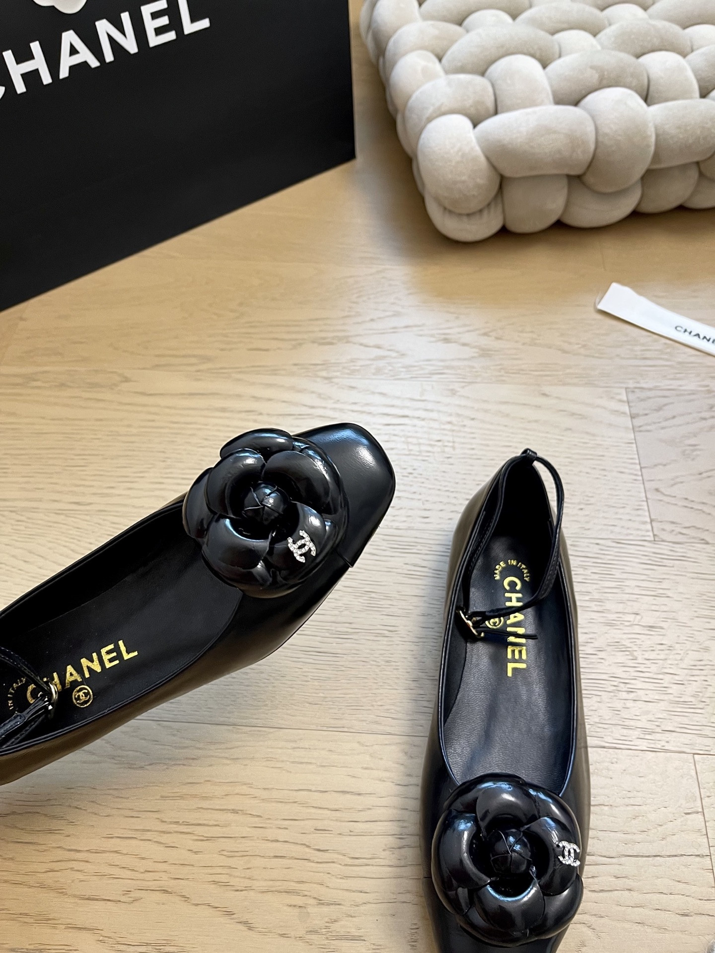UA Ch**el Ballet Flats