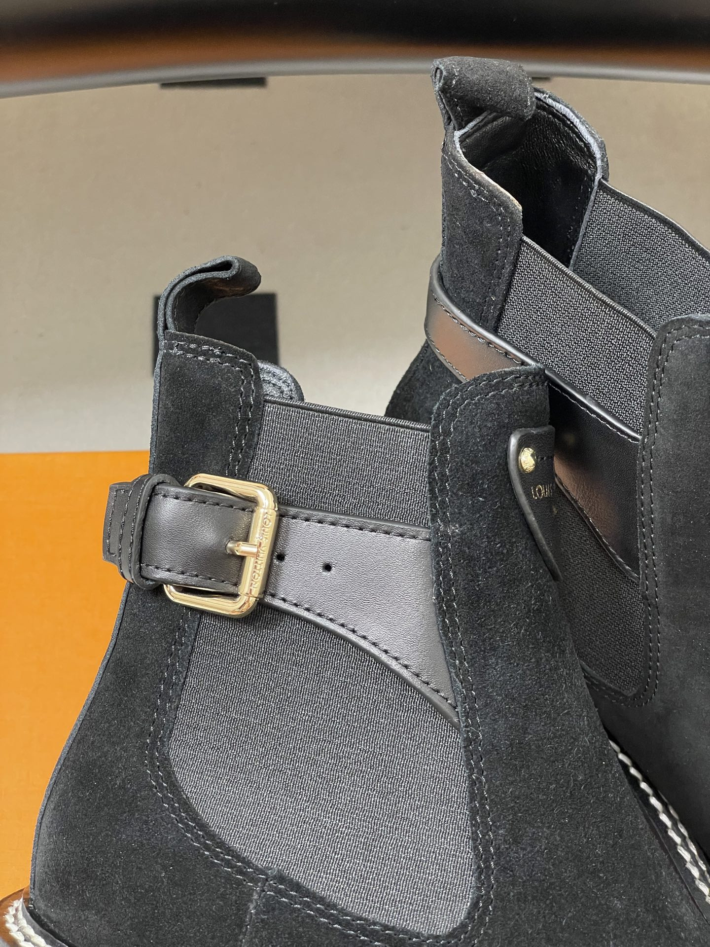 UA LV BEAUBOURG Ankle Boots