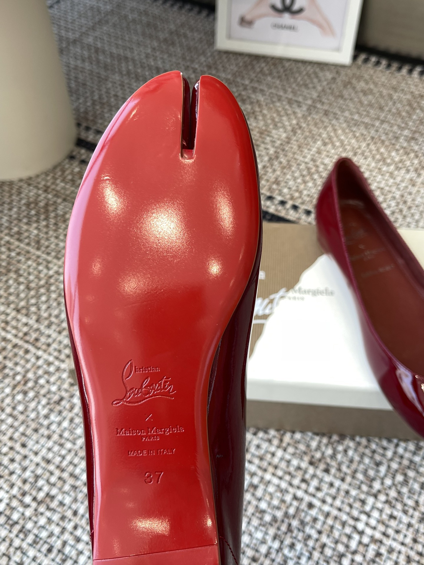 UA Chr1st1an Louboutin x Ma1s0n Marg*e1a Tabi Leather Ballet Flats