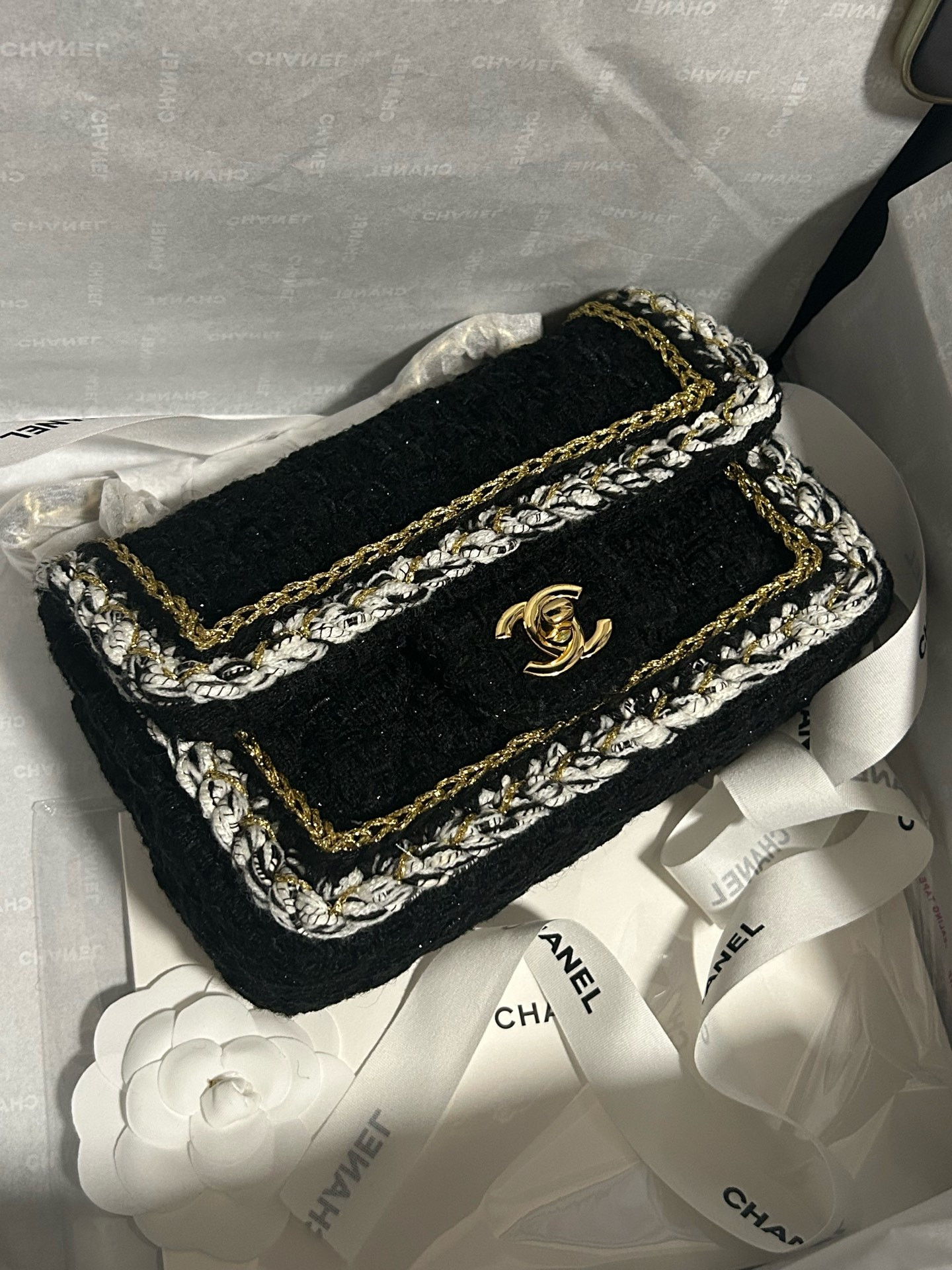 Ch**el Mini Classic Handbag A69900 12x20x6cm