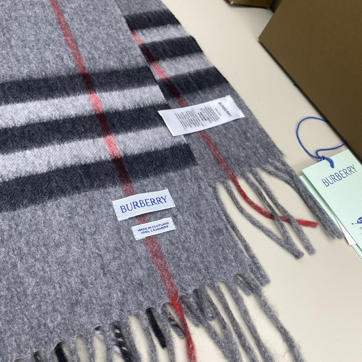 Bv*b*rry scarf 30x168cm 100% cashmere