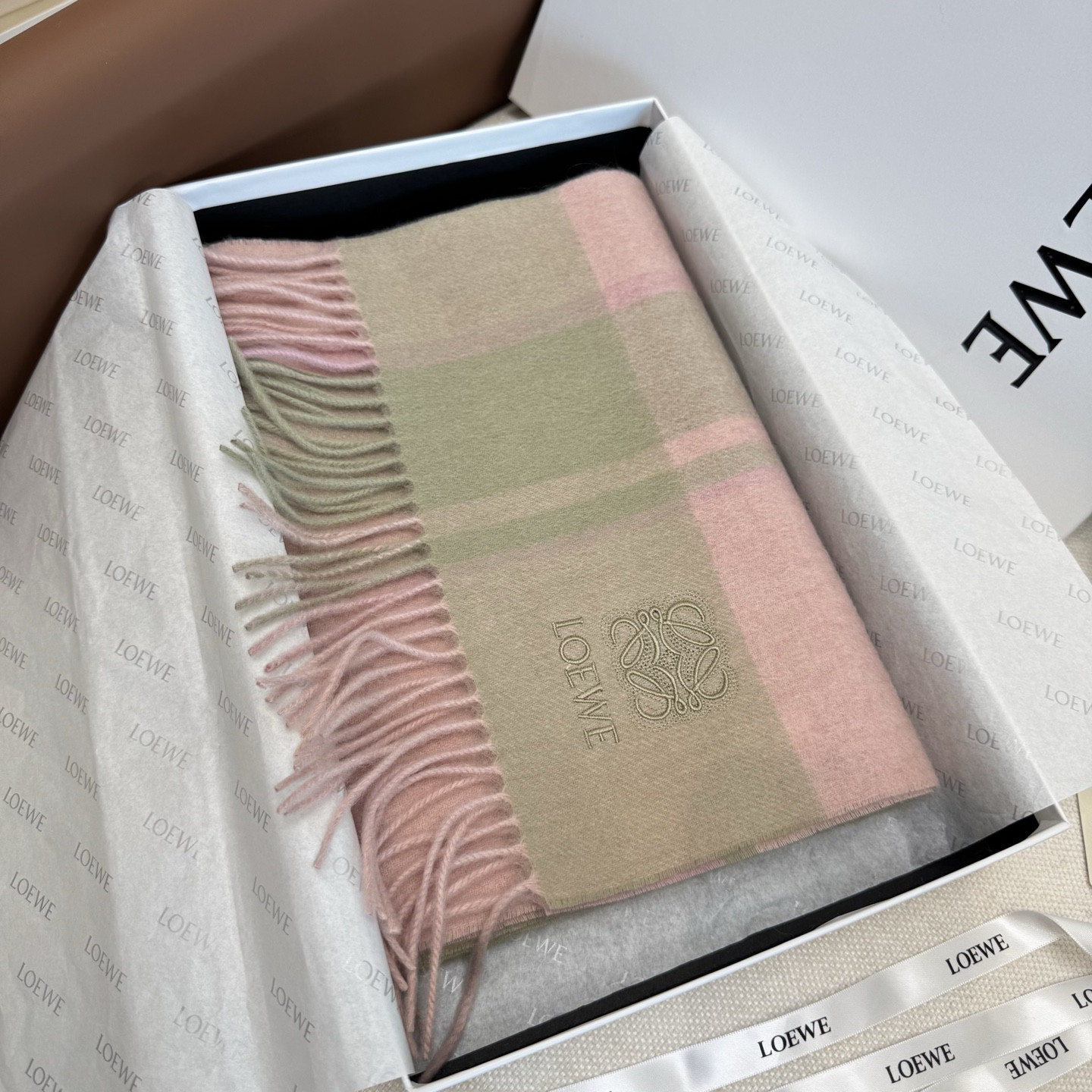 L0ew* scarf 35x180cm