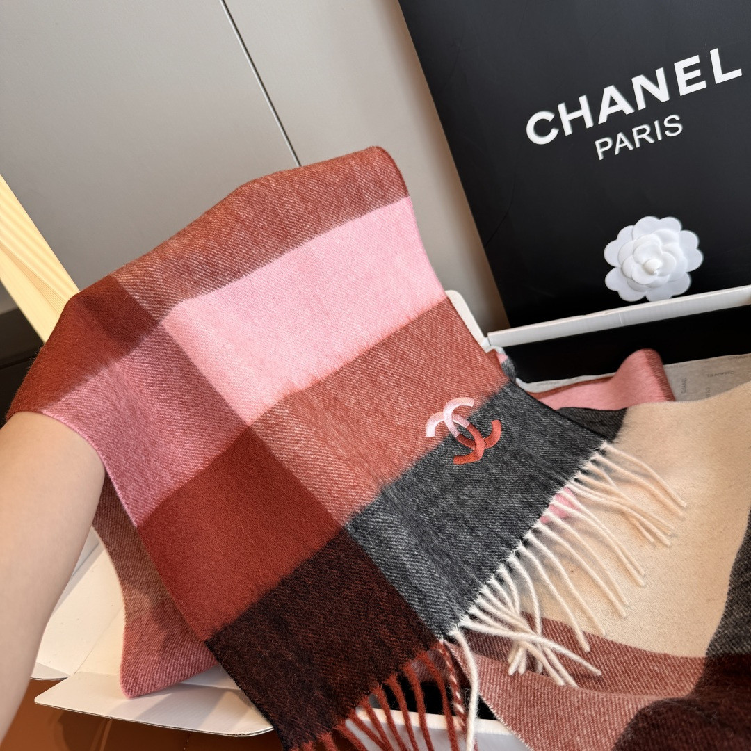 Ch**el scarf 30x200cm 100% lamb