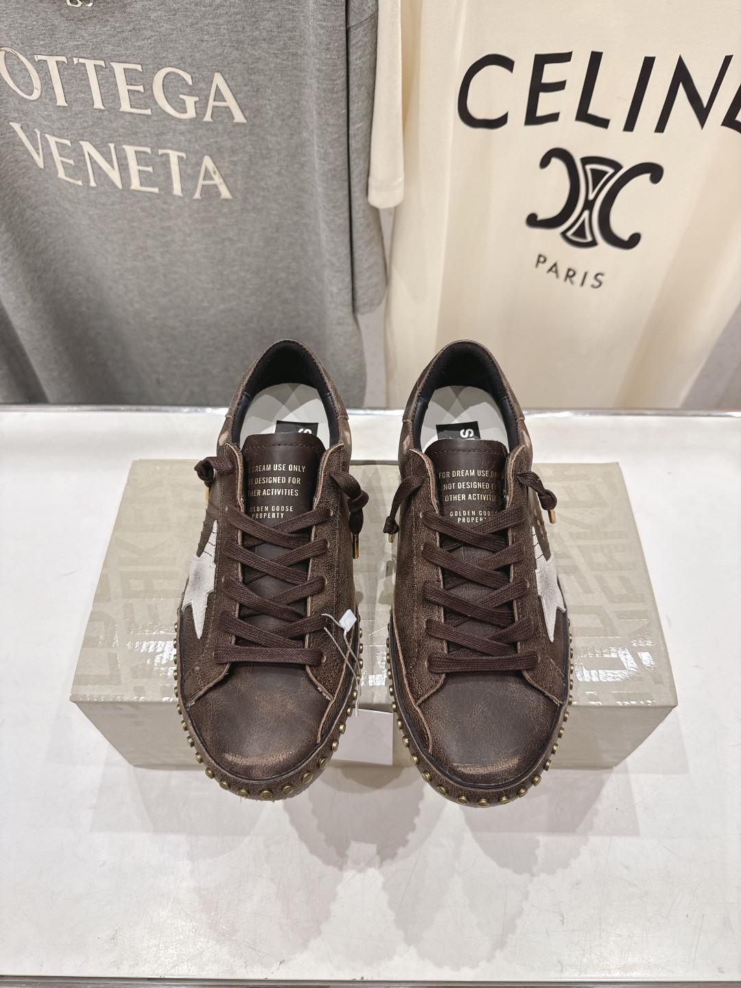 UA G01den G003e S*per-Star Sneakers
