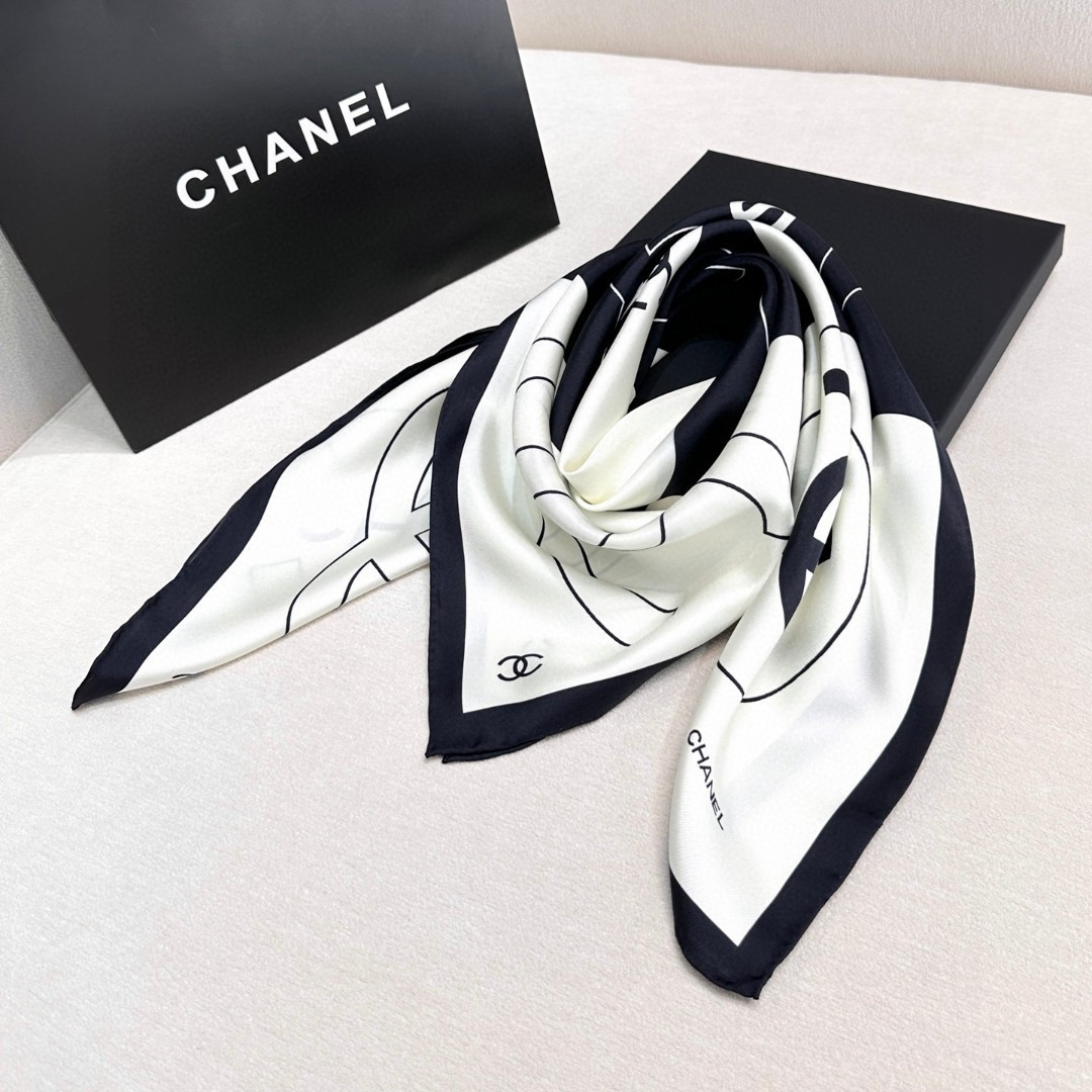 Ch**el silk scarf 90x90cm