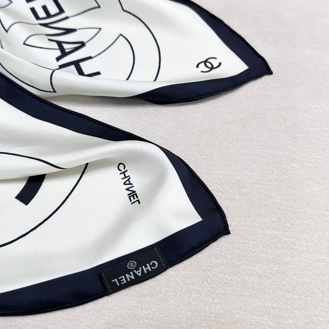 Ch**el silk scarf 90x90cm