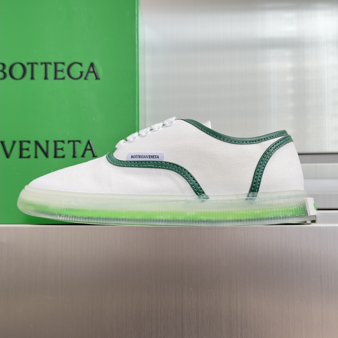 UA B0tt*ga Ven*ta Serena Sneakers
