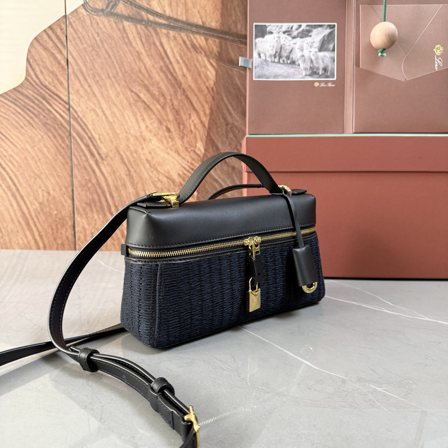 L0r0 P1ana Extra Bag L23 Deep Blue 23x12x7cm