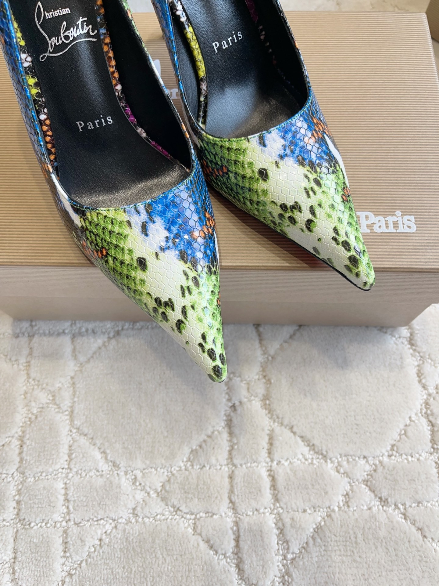 UA Chr1st1an Louboutin So Kate Pumps 10cm Heel