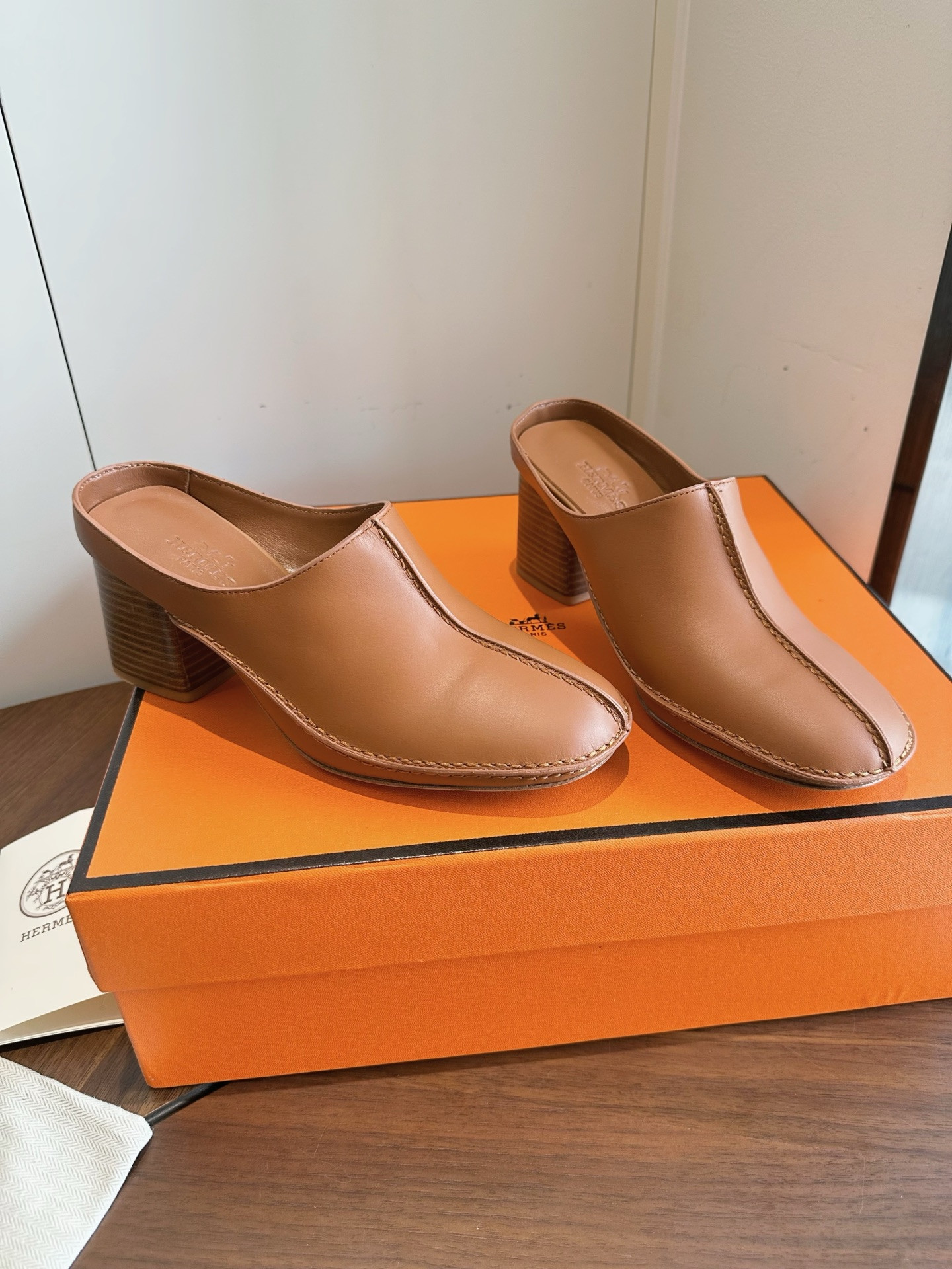 UA H**me5 Mystery Mule