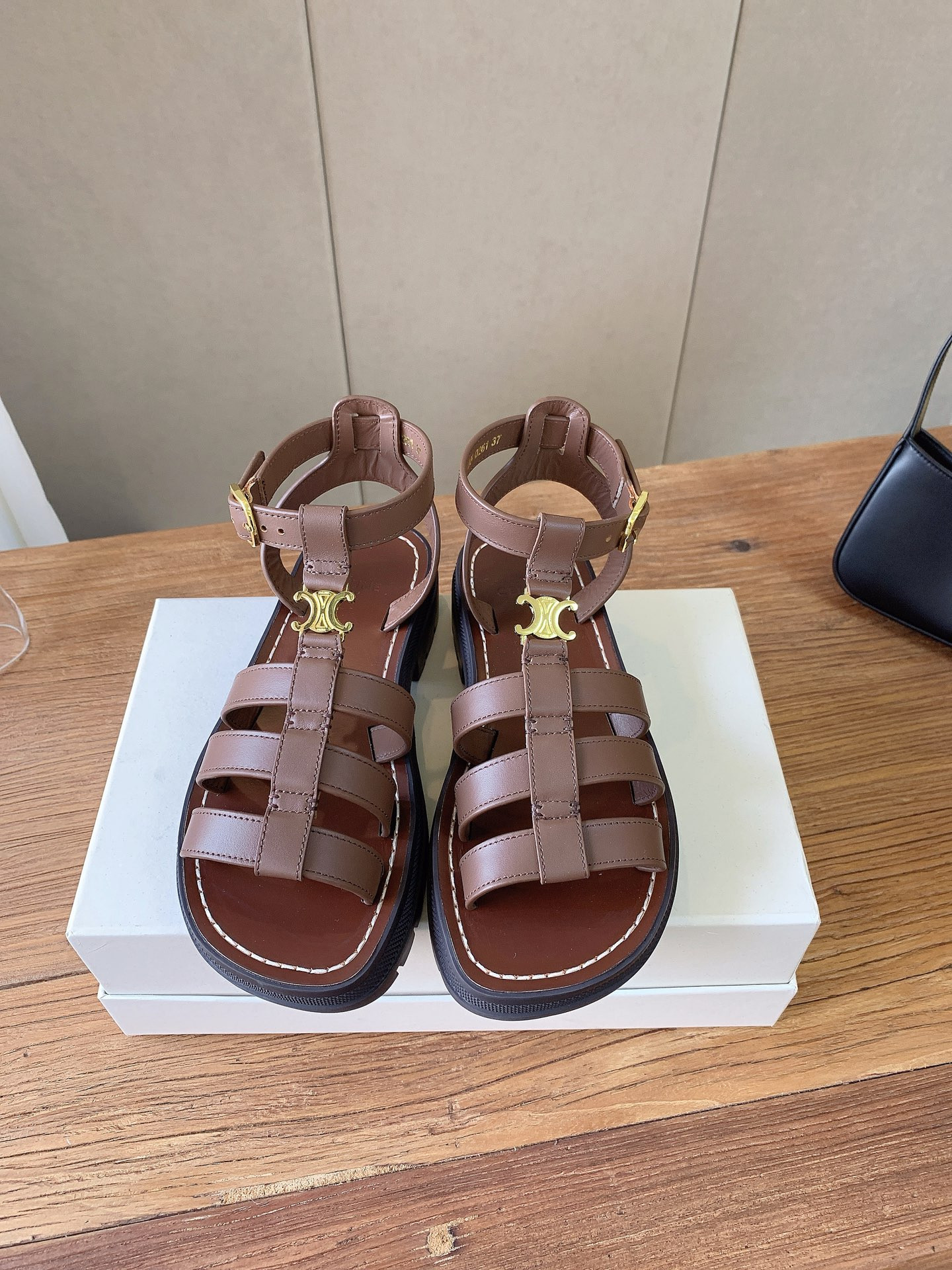 UA Ce1i*e CLEA TRIOMPHE SANDAL