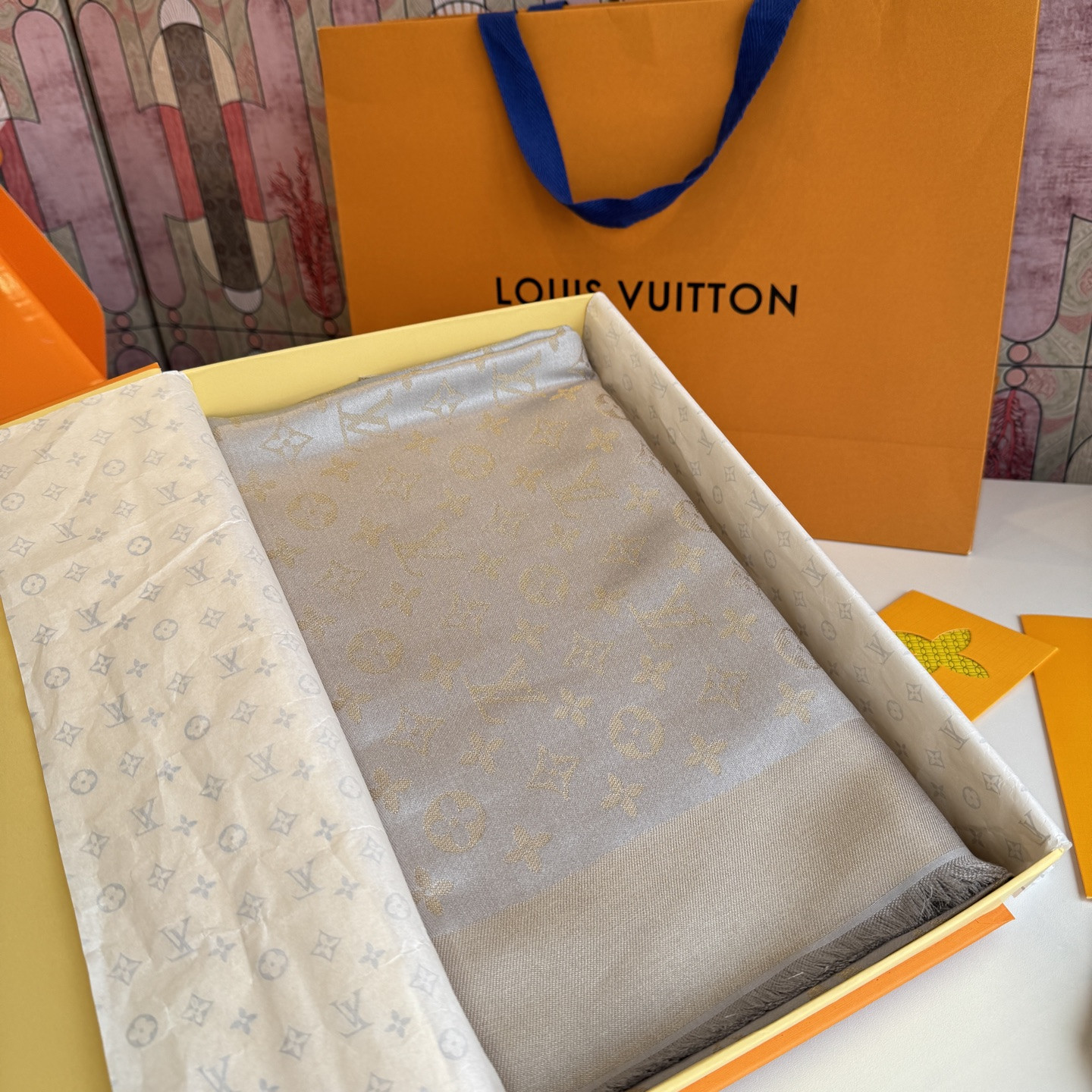LV scarf 140x140cm