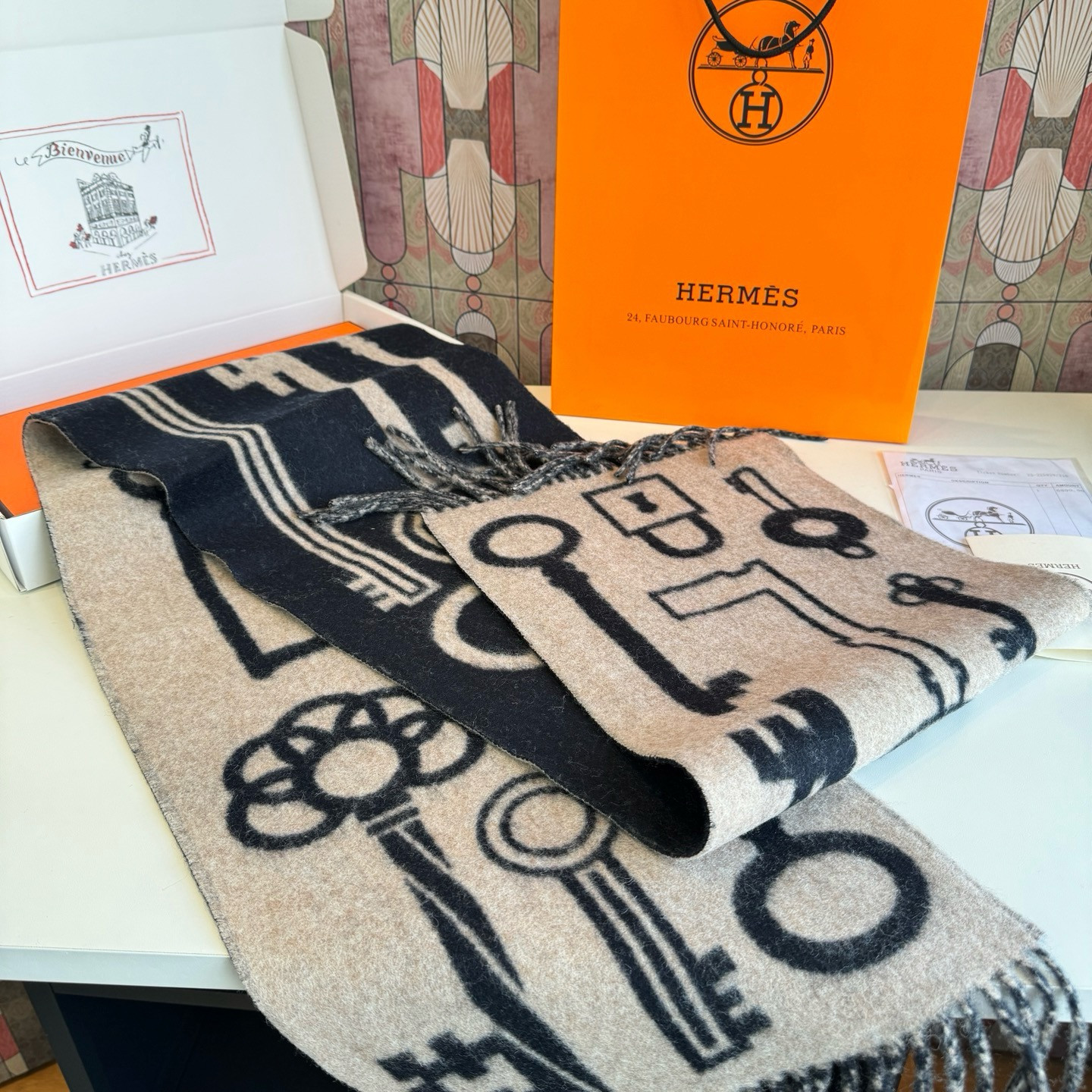 H**me5 scarf 30x180cm 100% Cashmere
