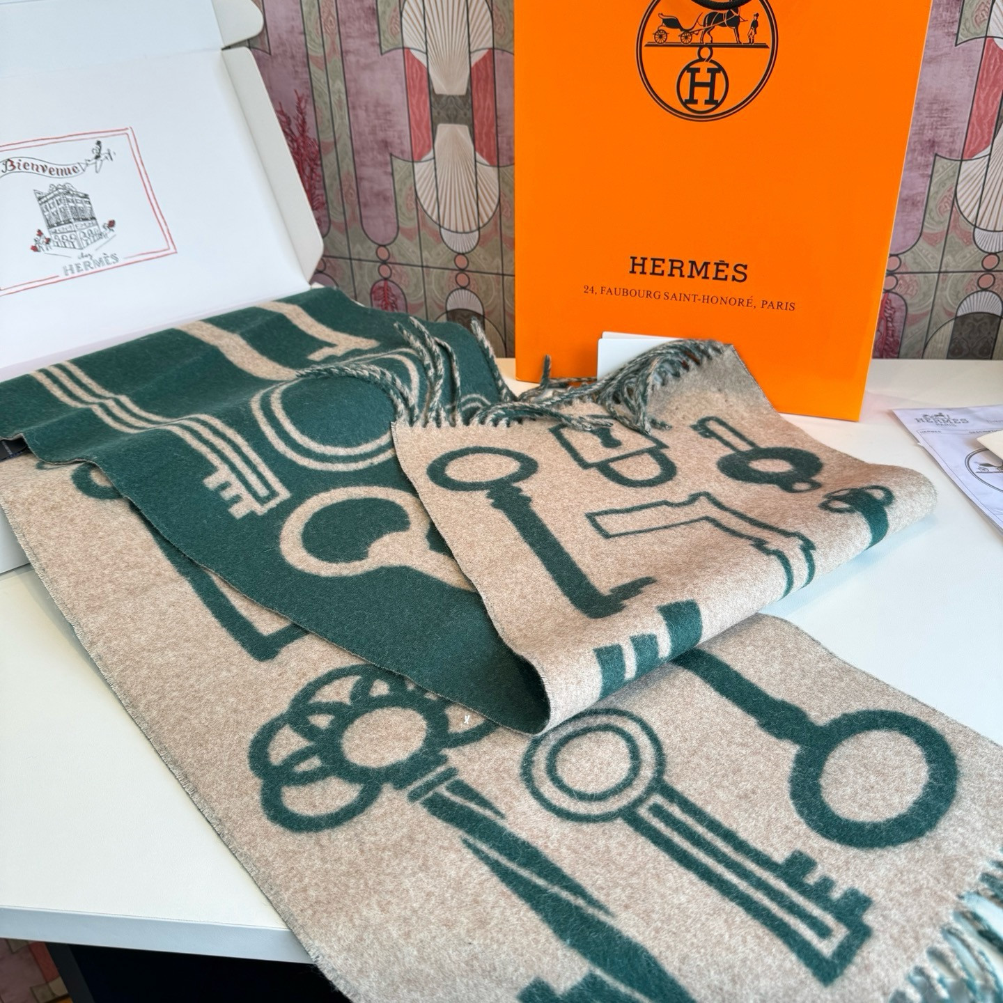 H**me5 scarf 30x180cm 100% Cashmere
