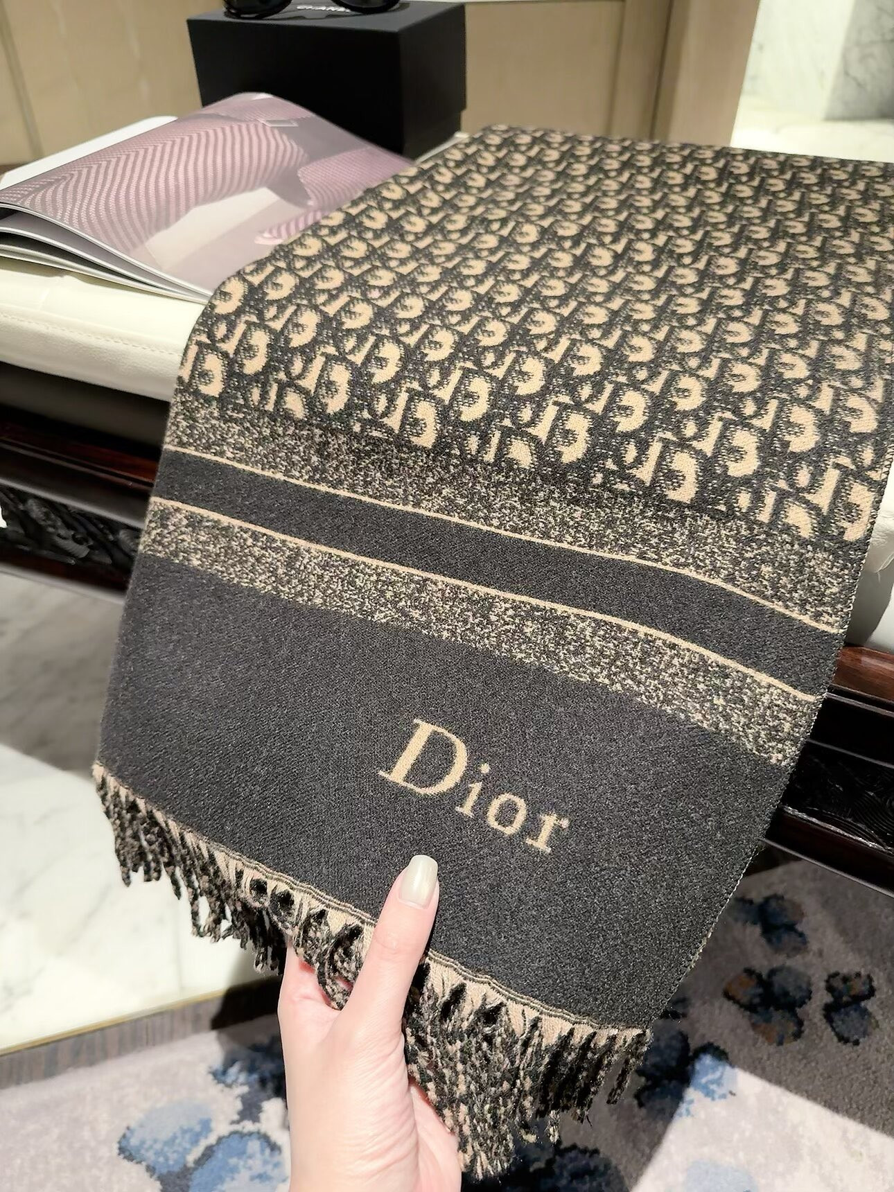 D10r scarf